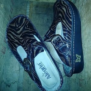 ALEGRIA leather tiger/mesh print